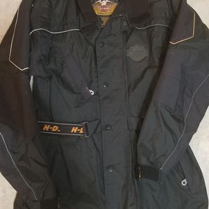 Harley Davidson rain suit with boot covers